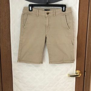 American Eagle khaki shorts size 6